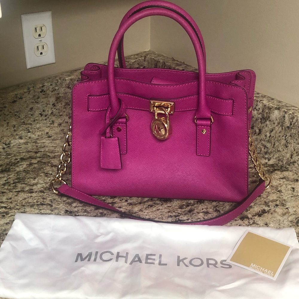 💗Authentic Michael Kors leather satchel fuchsia